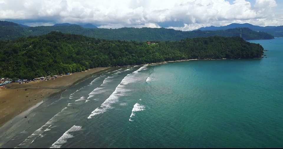 enjoy surfing down air manis hill at air manis beach with air manis hillside retreat padang west sumatra